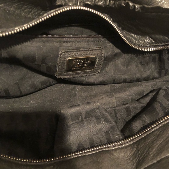 Furla 100% leather shoulder bag - bought in Italy - Picture 4 of 4